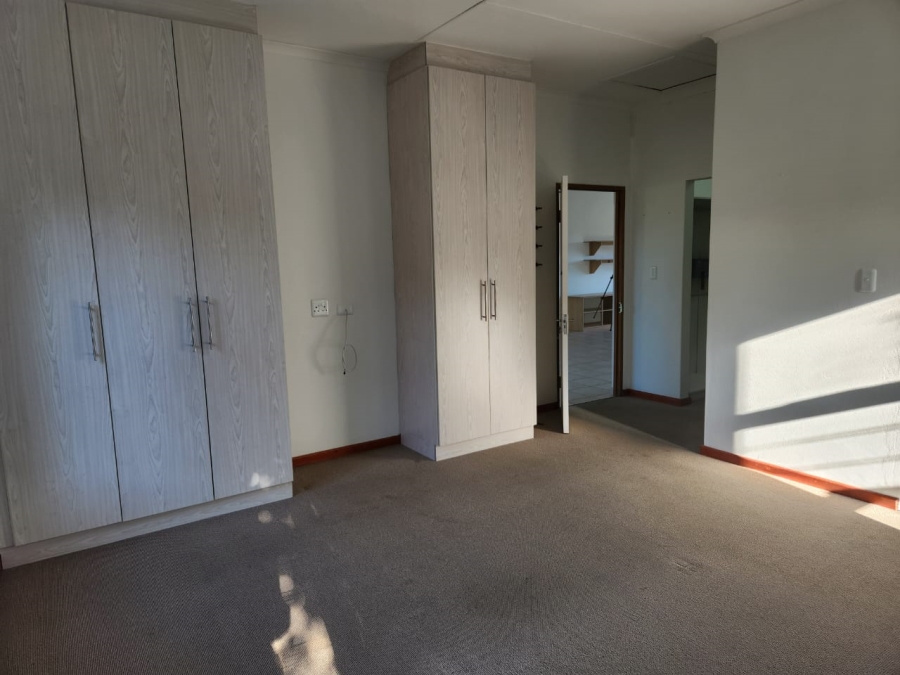 2 Bedroom Property for Sale in Stilbaai Wes Western Cape
